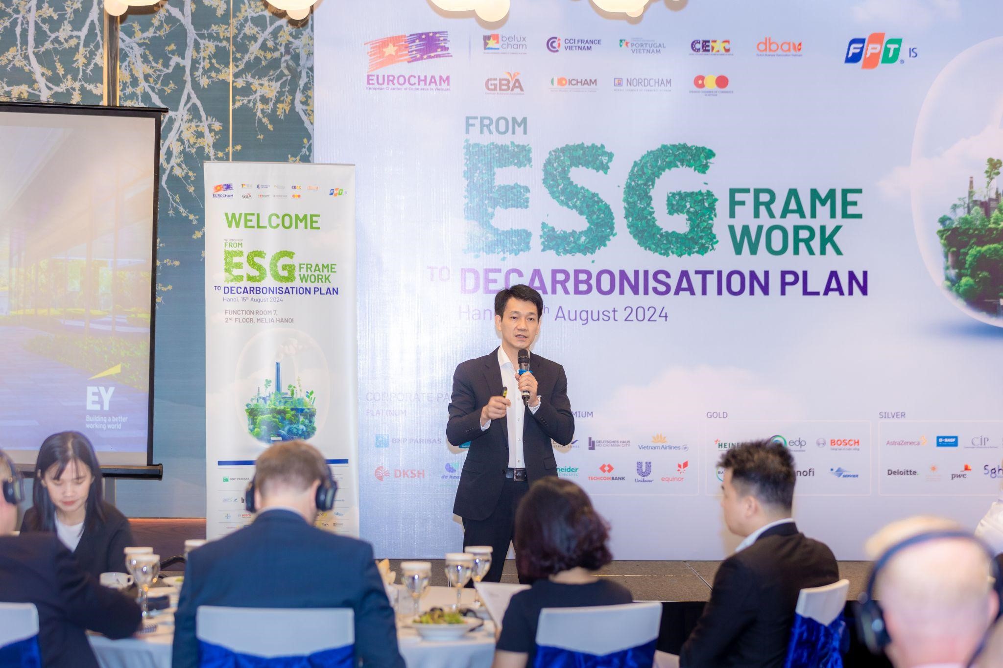 &Ocirc;ng Nguyễn Việt Long, Ph&oacute; Tổng Gi&aacute;m đốc Tư vấn tại Ernst & Young Việt Nam (EY Việt Nam) chia sẻ về y&ecirc;u cầu chuyển đổi xanh.