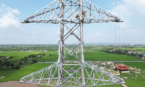 Đường dây 500kV mạch 3 đoạn Quỳnh Lưu - Thanh Hóa vừa đóng điện