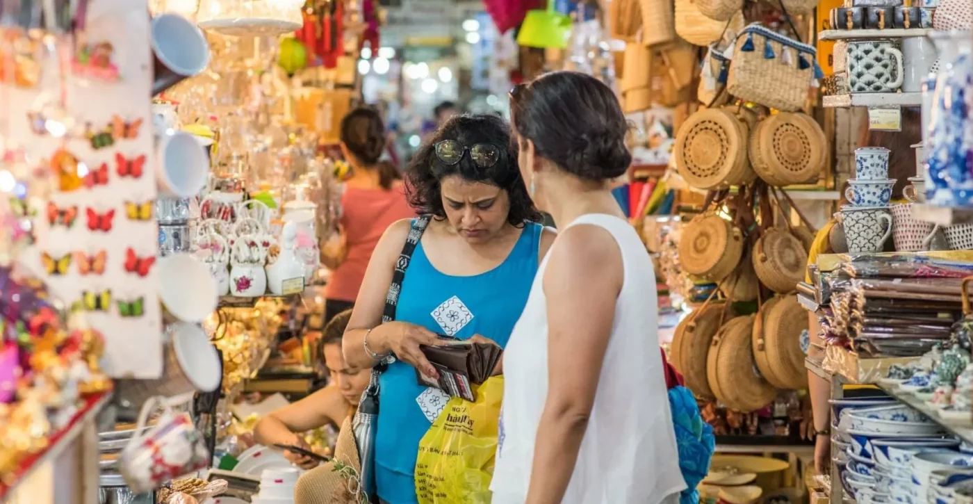 Gi&aacute; cả l&agrave; yếu tố quan t&acirc;m đầu ti&ecirc;n v&agrave; quyết định chuyến đi của du kh&aacute;ch Ấn Độ.