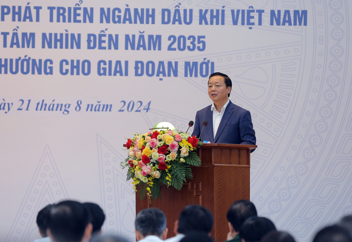 Ph&oacute; Thủ tướng Trần Hồng H&agrave;: 