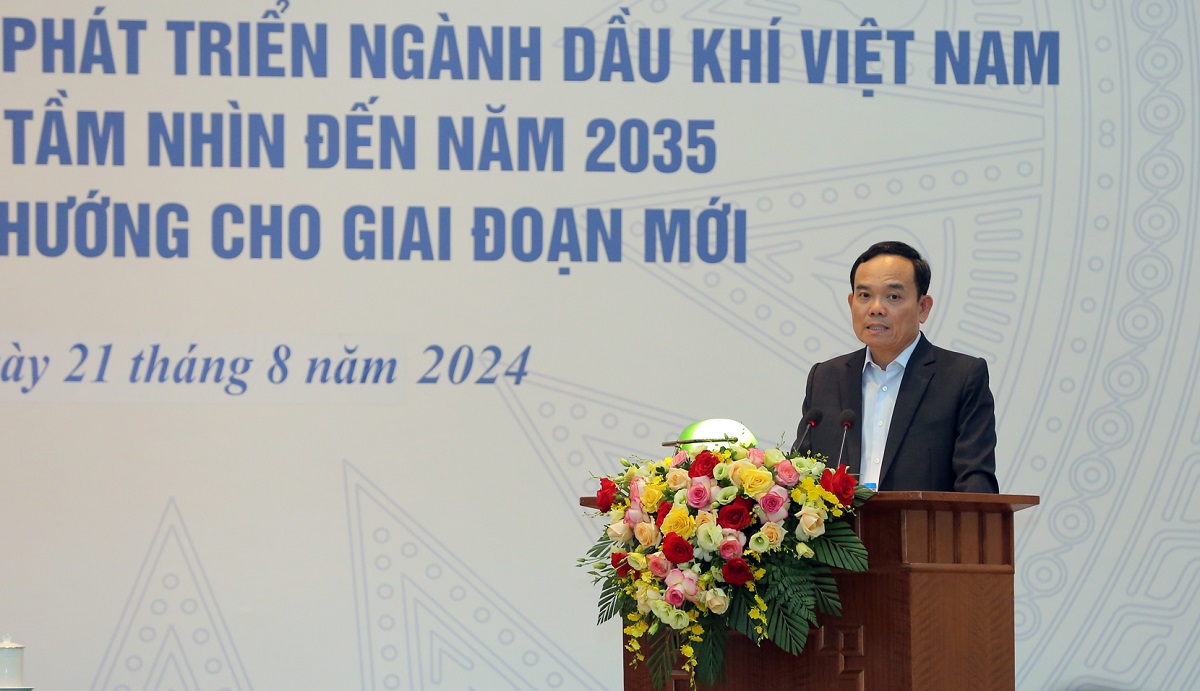 Trưởng Ban Kinh tế Trung ương, Ph&oacute; Thủ tướng Ch&iacute;nh phủ Trần Lưu Quang: 