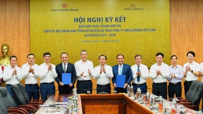 Vietnam Airlines and Hai Duong sign cooperation agreement