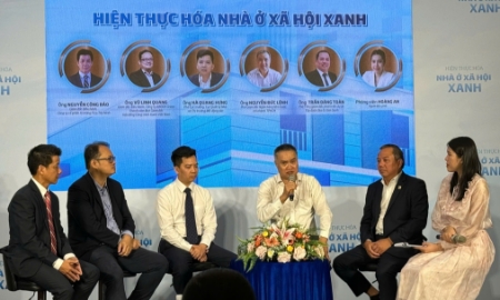 Các diễn giả tại hội thảo “Hiện thực hóa nhà ở xã hội xanh”