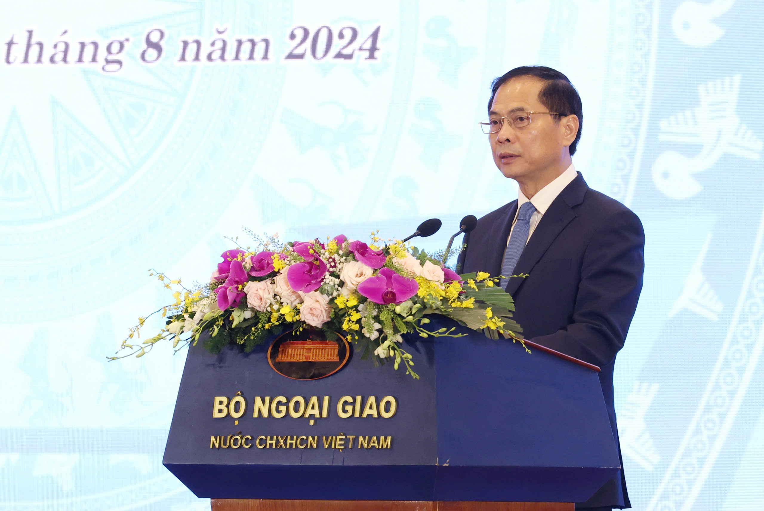 Bộ trưởng Bùi Thanh Sơn phát biểu khai mạc hội nghị. Ảnh: Quang Phúc.