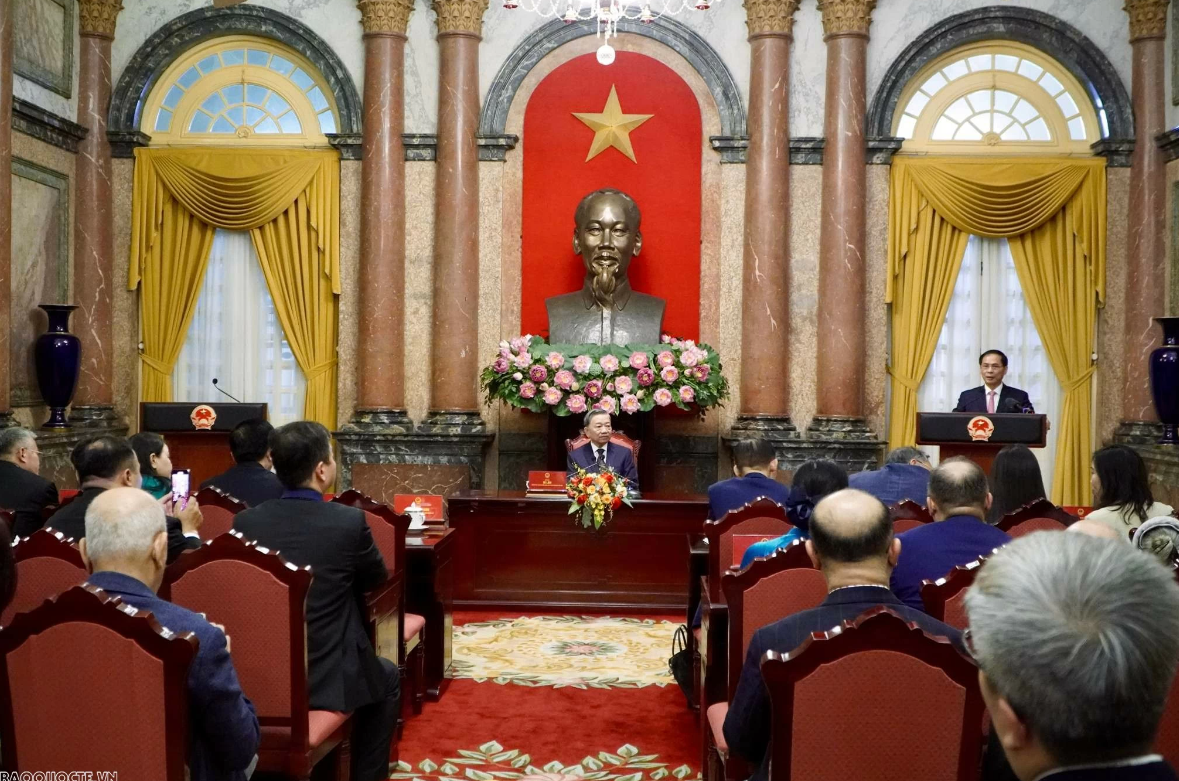 Các kiều bào tiêu biểu tham duwjj sự kiện.