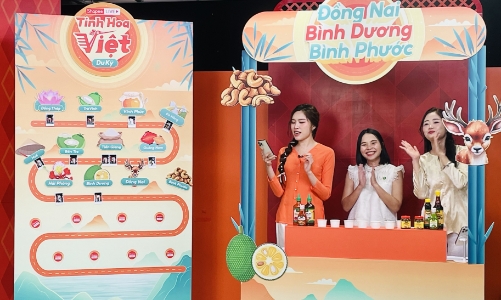 Livestream bán ra hàng trăm ký nông sản tại “Shopee - Tinh hoa Việt du ký”