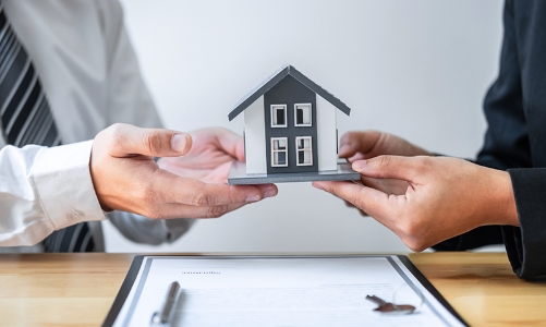 Nhân lực là yếu tố quyết định sự phát triển bền vững của thị trường bất động sản