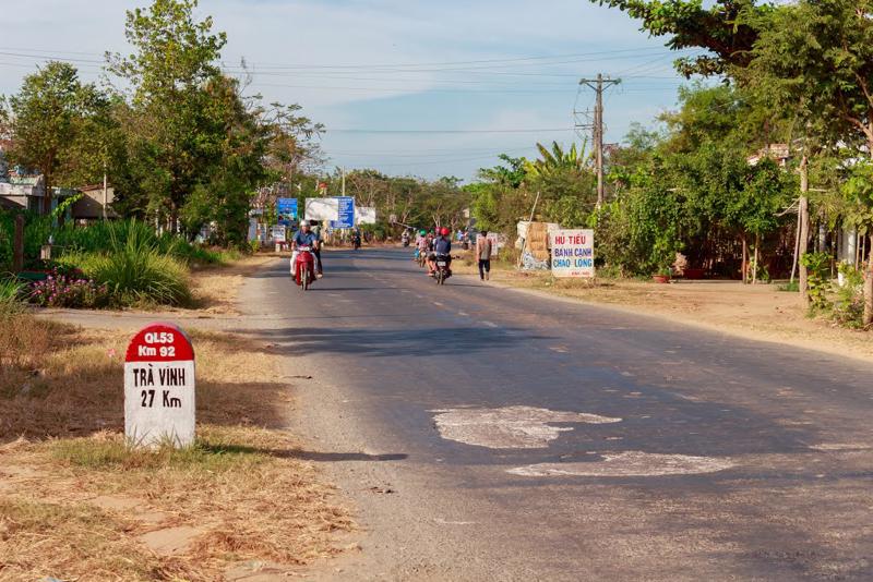 Ba tuyến quốc lộ 53, 62 và 91B qua các tỉnh ĐBSCL đã được Bộ Giao thông vận tải trình lên Thủ tướng Chính phủ phê duyệt đầu tư nâng cấp cải tạo, sử dụng nguồn vốn vay của Ngân hàng Thế giới. Ảnh: Văn Thuận.