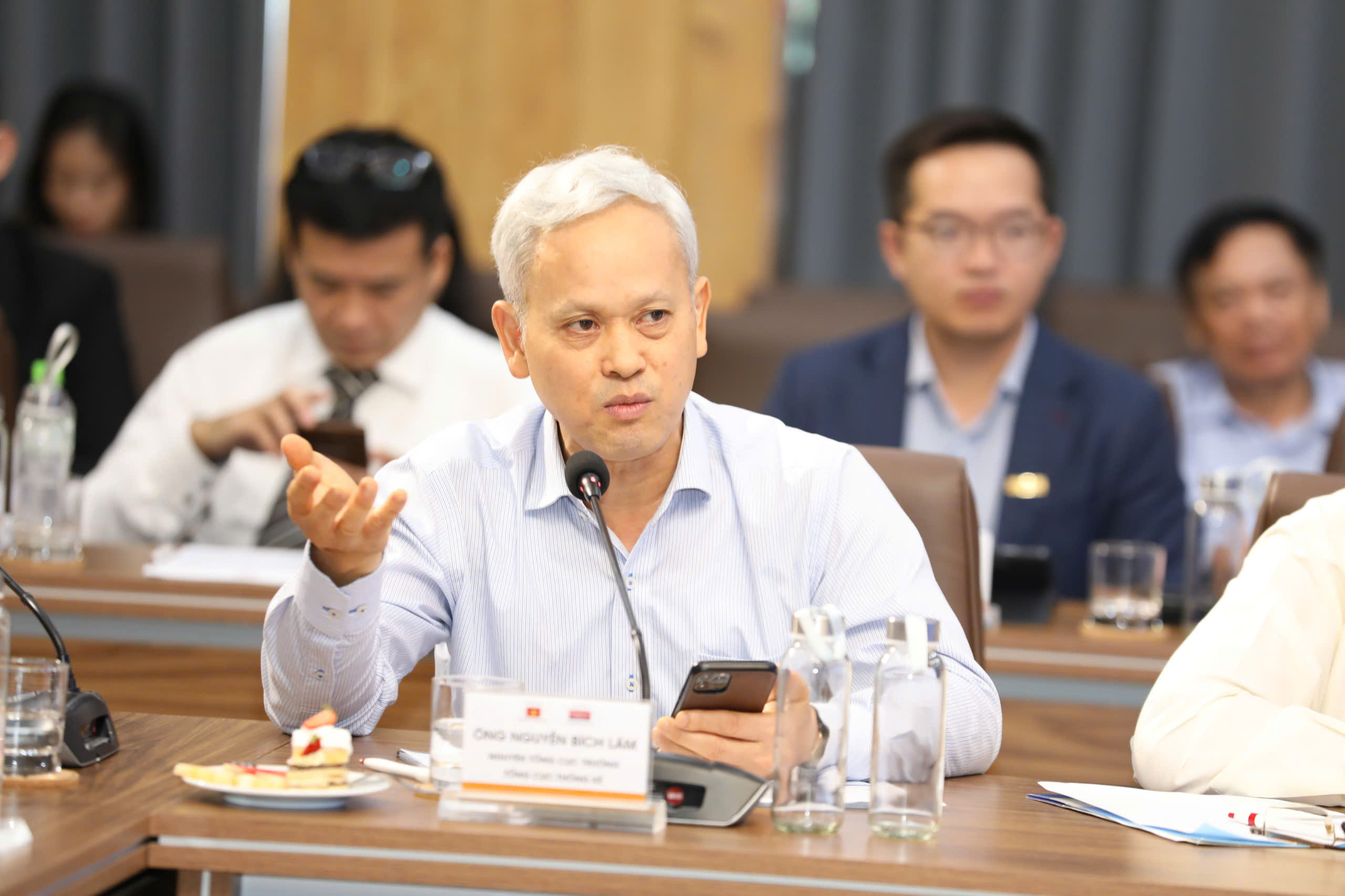 TS. Nguyễn Bích Lâm, Nguyên Tổng Cục trưởng Tổng Cục Thống kê phát biểu tại Hội thảo. Ảnh: Việt Dũng.