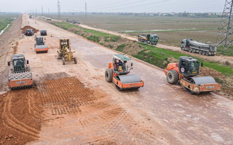 Capital disbursement for key transport projects estimated at $1.73 bln in 7M