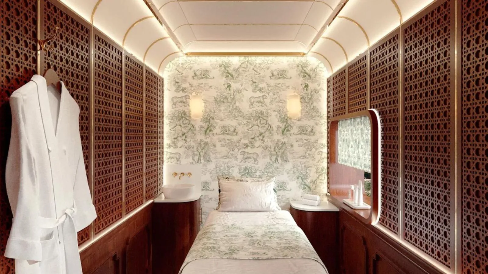 Dior mở spa trên những chuyến tàu hỏa hạng sang.