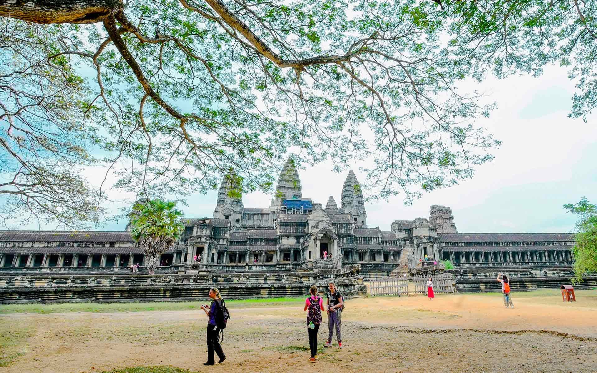 Các tour Campuchia, Lào cũng mới phát triển trở lại do thời gian tham quan không quá dài (4 - 5 ngày), có mức giá ở ngưỡng trung bình.