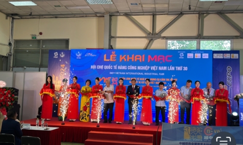 Khai mạc Hội chợ quốc tế hàng công nghiệp Việt Nam 2024