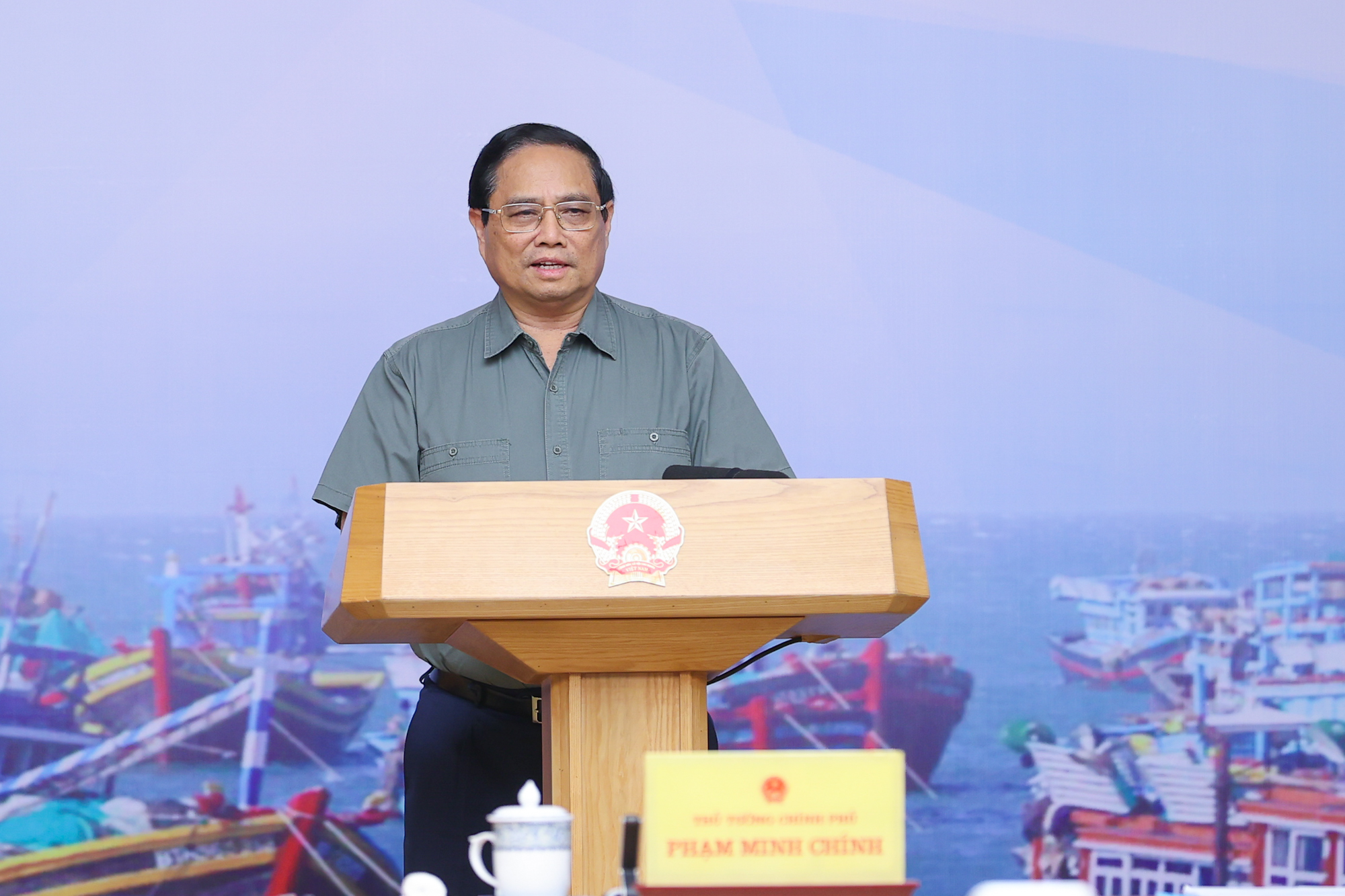 Thủ tướng Phạm Minh Chính phát biểu kết luận Hội nghị về chống khai thác hải sản bất hợp pháp, không báo cáo và không theo quy định (IUU) - Ảnh: VGP