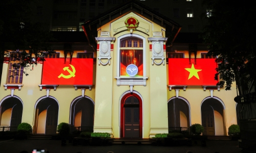 Trình chiếu 3D mapping Kỷ niệm 79 năm Ngày Truyền thống ngành Thông tin và Truyền thông