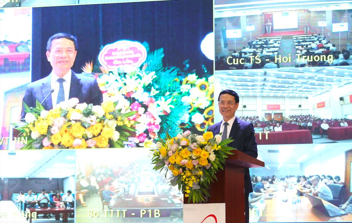 Hội nghị được tổ chức theo hình thức trực tiếp và trực tuyến với 8 điểm cầu.