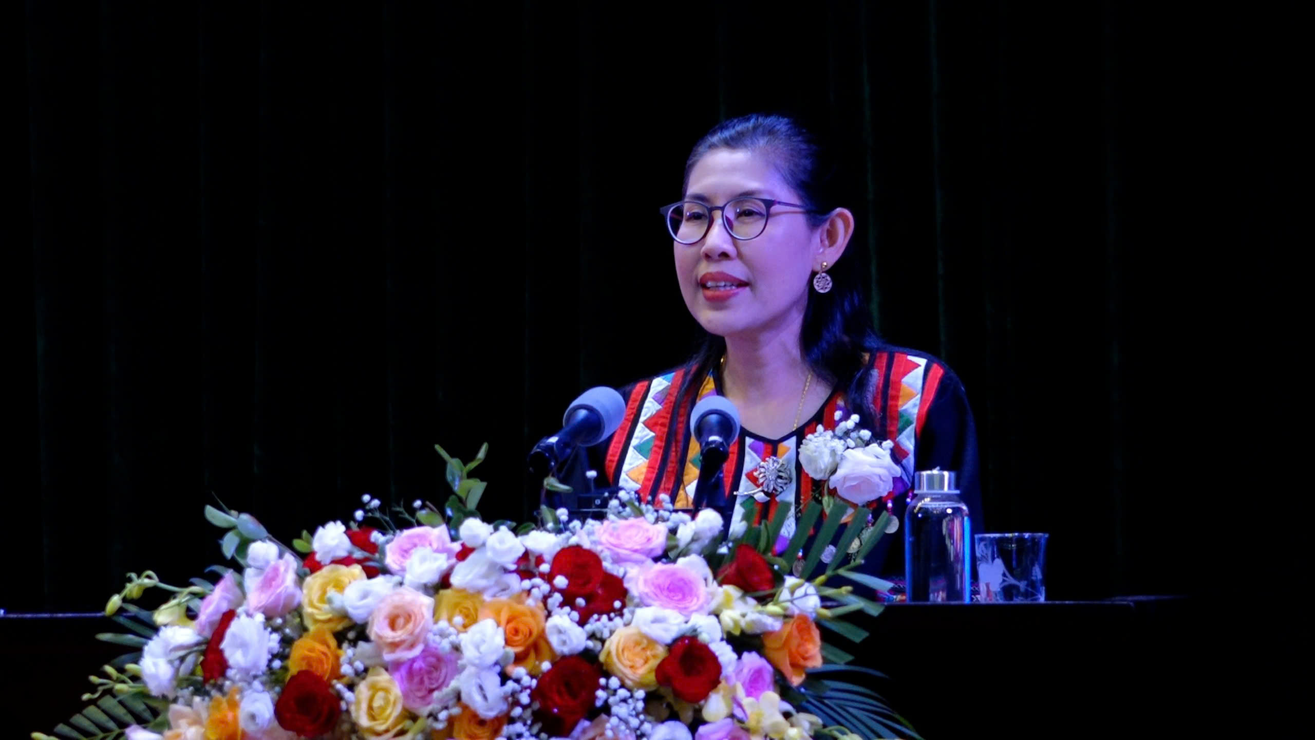 B&agrave; Urawadee Sriphiromya, Đại sứ Th&aacute;i Lan tại Việt Nam, ph&aacute;t biểu tại&nbsp;hội nghị &ldquo;Gặp gỡ Th&aacute;i Lan lần thứ hai