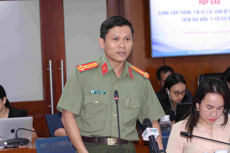 Thượng tá Nguyễn Thăng Long, Phó trưởng Phòng Tham mưu Công an TP.HCM, tại Trung tâm Báo chí TP.HCM, chiều 29/8.