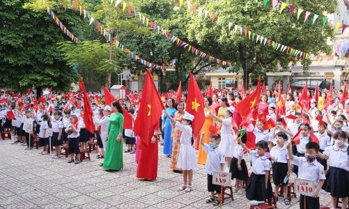 Hà Nội yêu cầu các trường công khai thu, chi đầu năm học