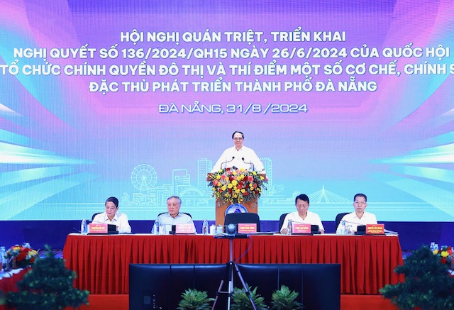 Thủ tướng Chính phủ Phạm Minh Chính phát biểu tại Hội nghị triển khai Nghị quyết 136/2024/QH15. Ảnh Ngô Anh Văn