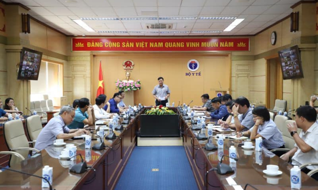 Bộ Y tế họp triển khai công tác y tế ứng phó cơn bão số 3. Ảnh: Hà Quyên.