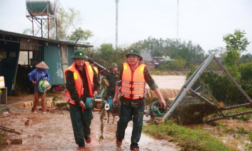 Mưa lũ gây thiệt hại nghiêm trọng trên diện rộng tại một số tỉnh thành
