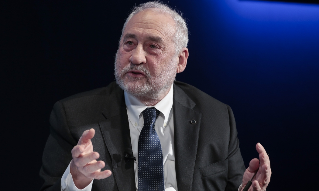 Nhà kinh tế Joseph Stiglitz - Ảnh: Bloomberg.