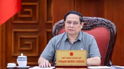 Vietnam aims for top 35 global economy: PM proposes
