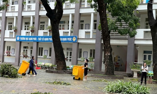 Nhiều trường cho học sinh nghỉ học do ảnh hưởng bão số 3