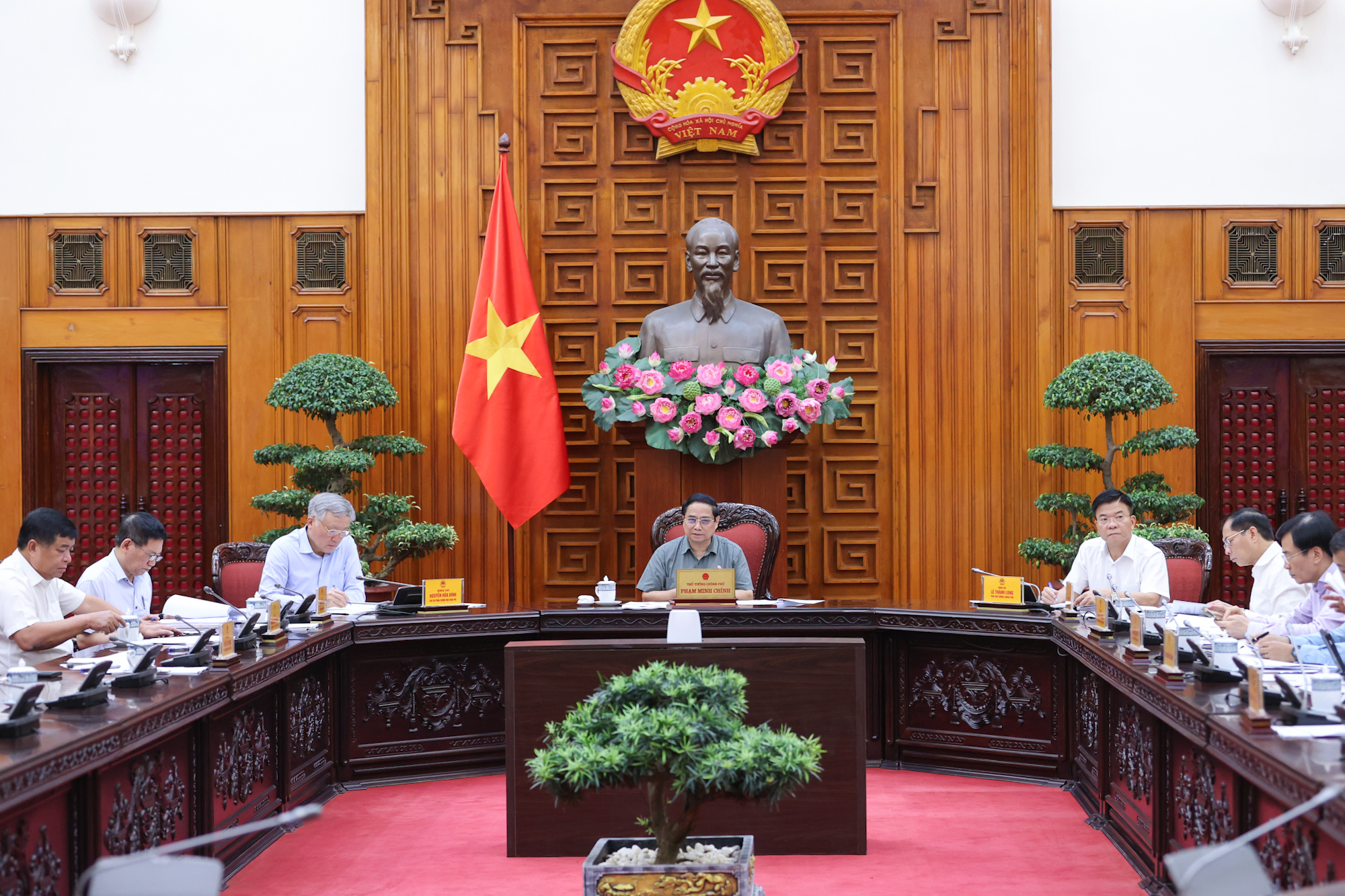Quang cảnh phiên họp. Ảnh: VGP.
