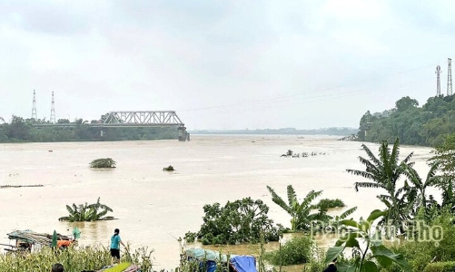 Thủ tướng chỉ đạo tập trung khắc phục sự cố sập cầu Phong Châu