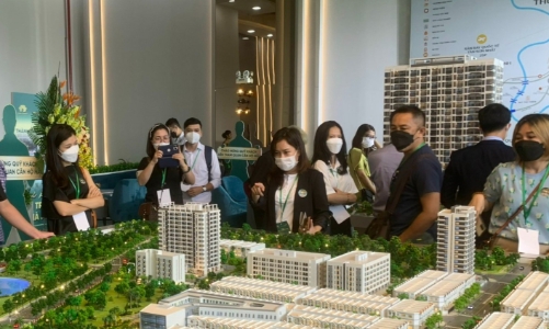 Doanh nghiệp bất động sản rục rịch tuyển môi giới trở lại 