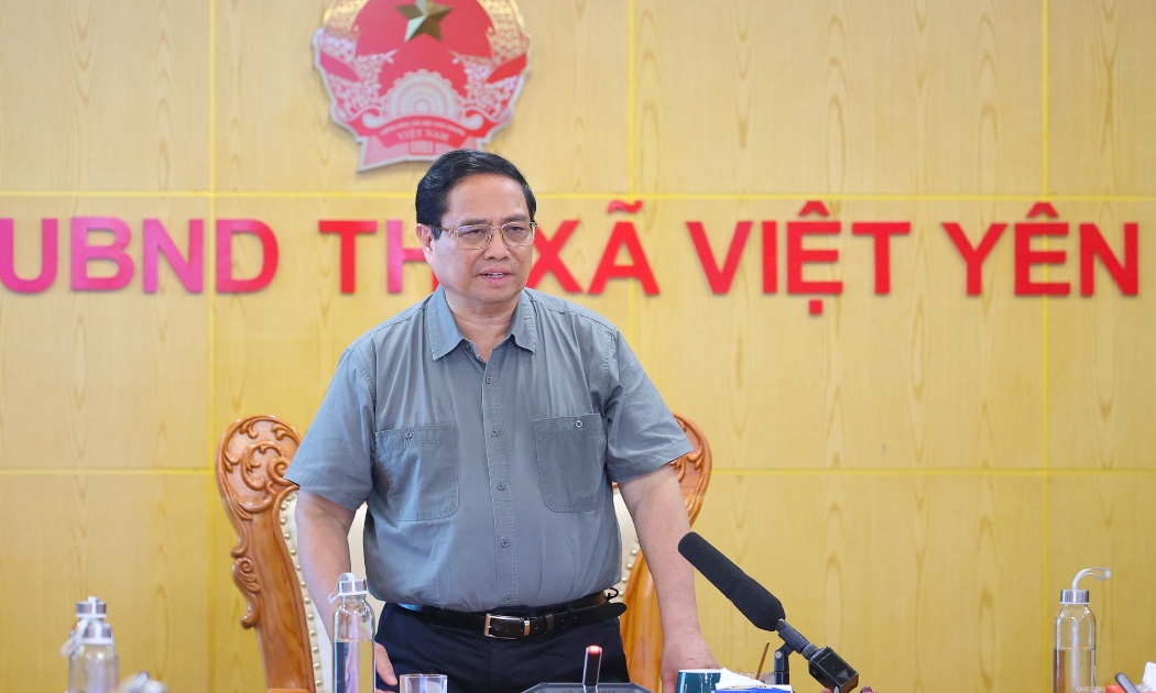 Thủ tướng Phạm Minh Chính phát biểu tại cuộc họp trực tuyến, được kết nối trực tuyến với một số điểm cầu về công tác ứng phó mưa lũ, thiên tai, khắc phục hậu quả bão số 3 - Ảnh: VGP