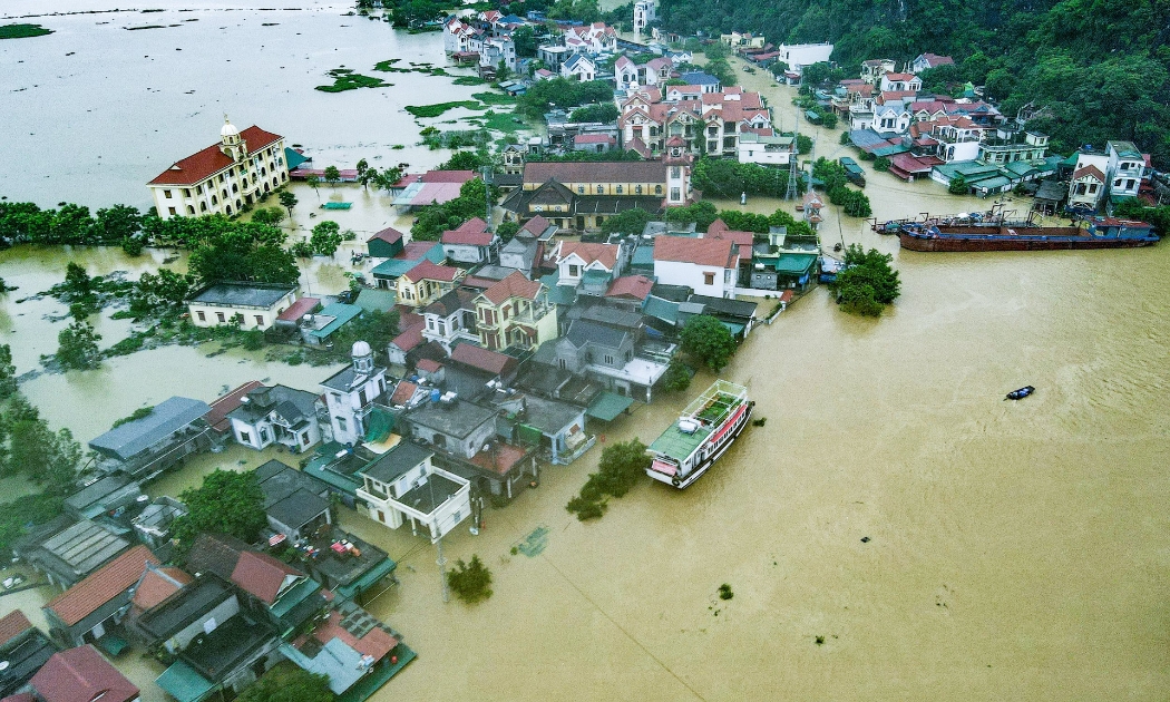 Biển nước tại thôn Kênh Gà