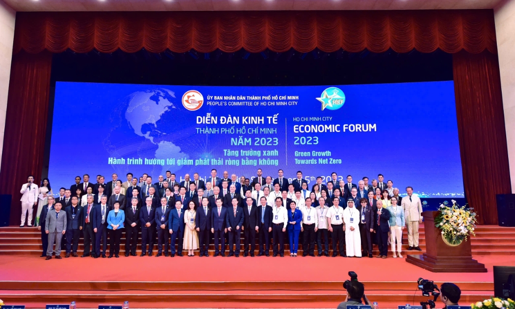 Các đại biểu tham dự Diễn đàn kinh tế TP.HCM năm 2023 với chủ đề 