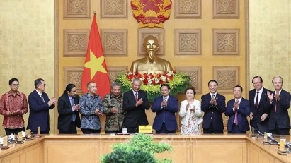 Prime Minister Pham Minh Chinh receives ASEAN BAC delegation