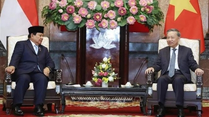 Indonesia's President-elect Prabowo Subianto visits Vietnam