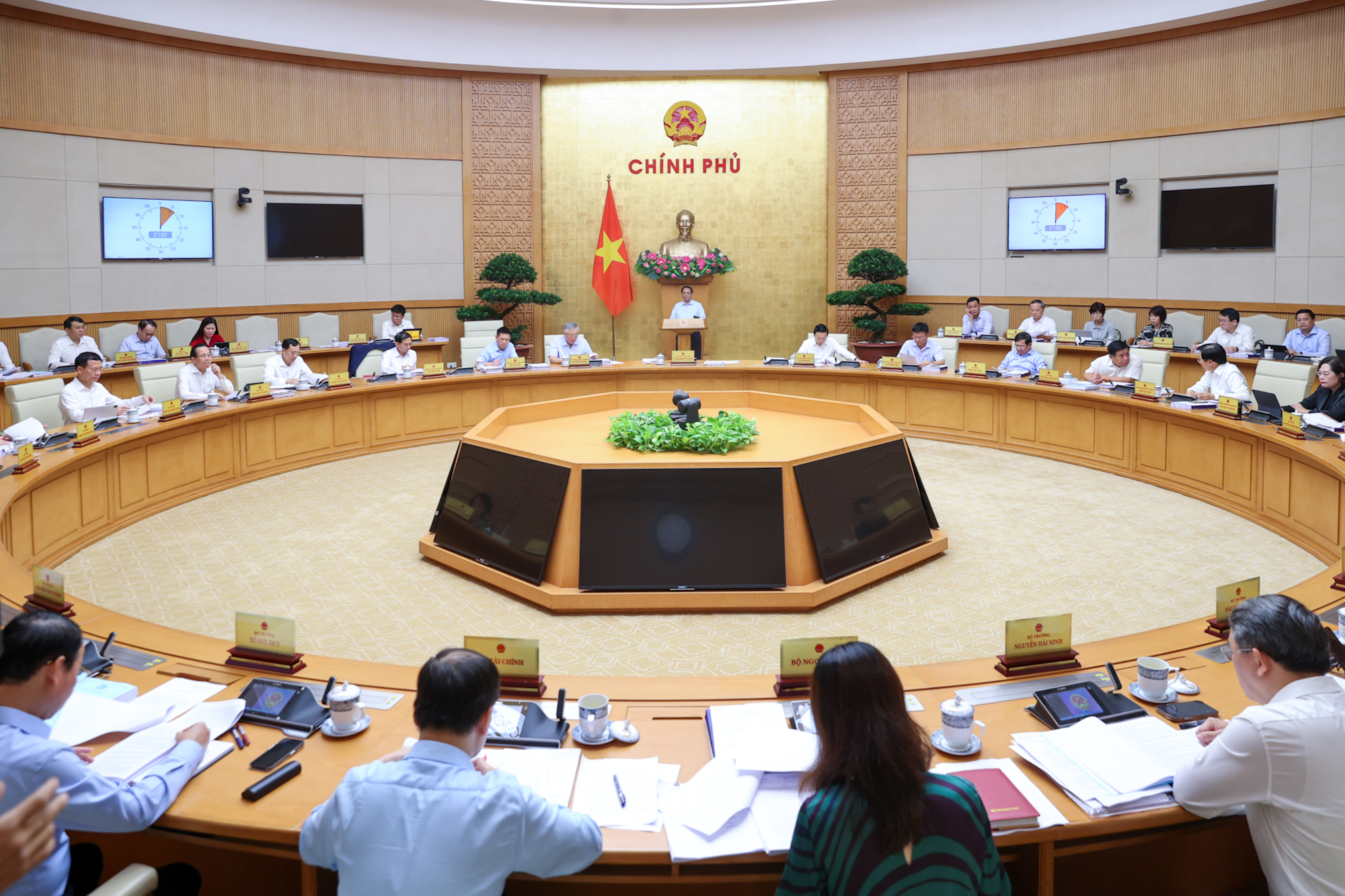 Quang cảnh phiên họp - Ảnh: VGP