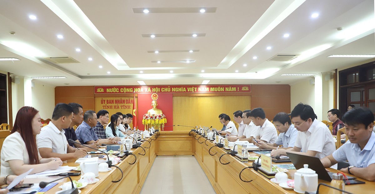 Toàn cảnh buổi làm việc. Ảnh Ngọc Loan