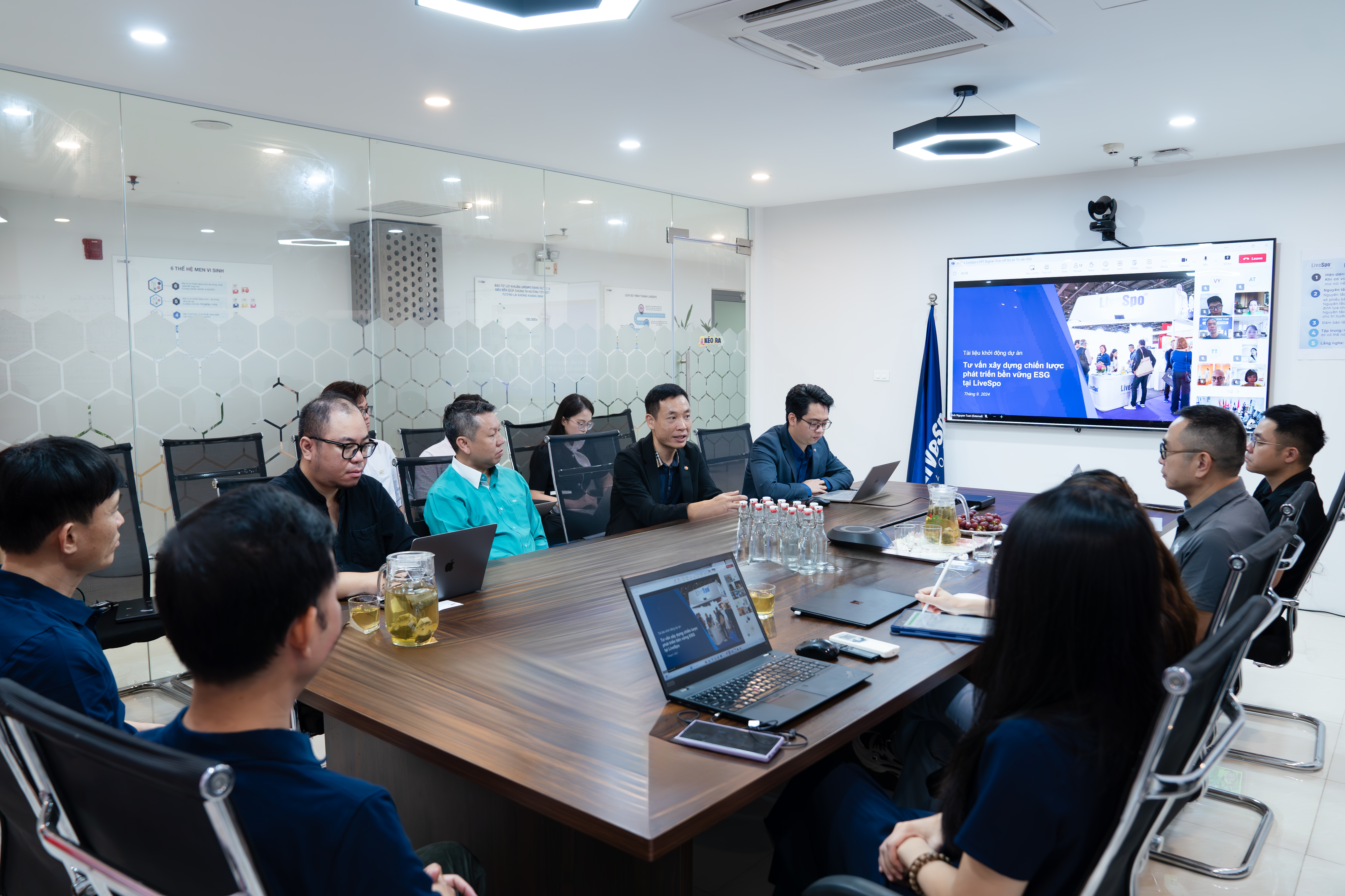 Các chuyên gia của USAID IPSC và FPT Digital sẽ đồng hành cùng LiveSpo xây dựng chiến lược phát triển bền vững ESG, giai đoạn 2025 - 2030