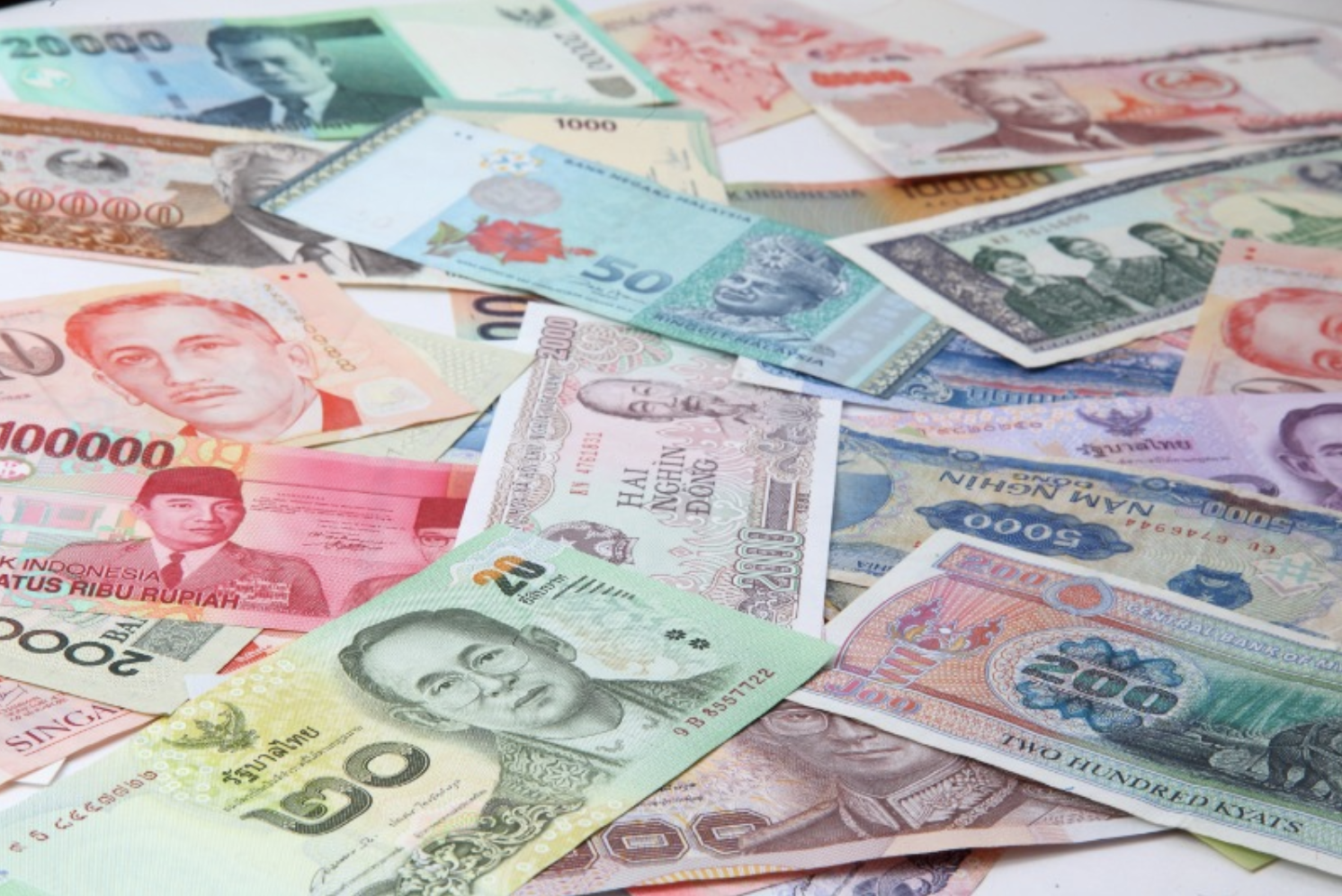 Đồng tiền của một số nước Đông Nam Á.