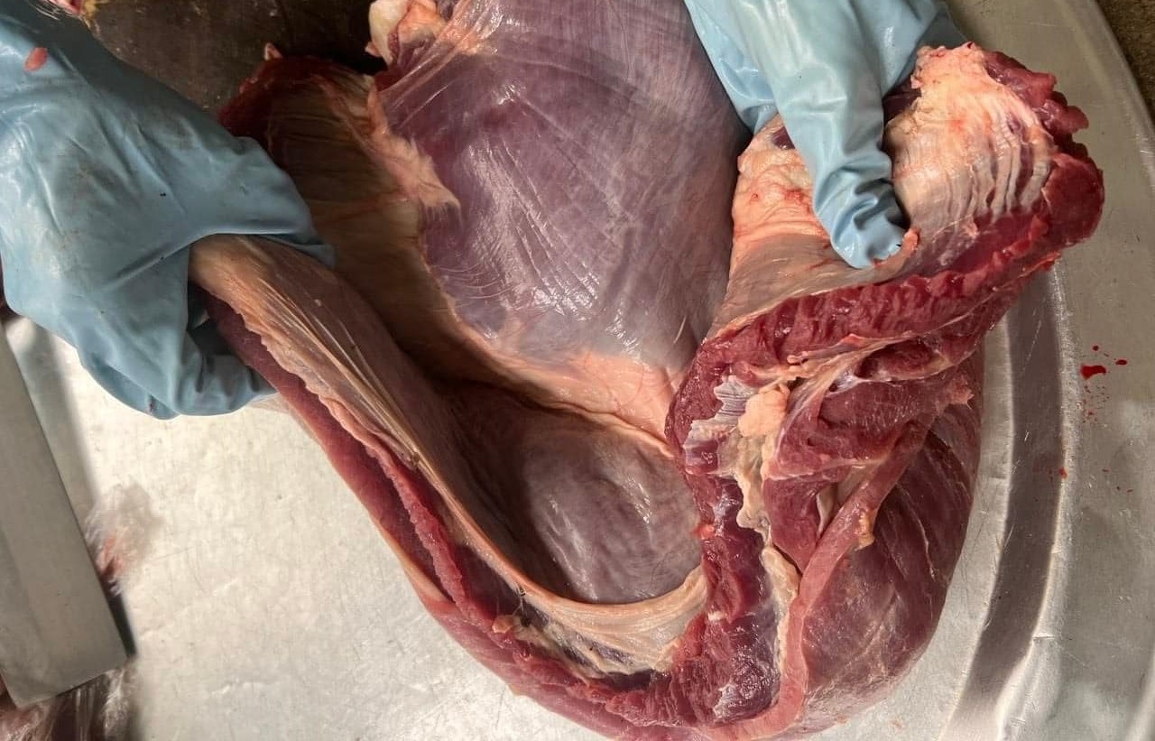 Ccác cơ sở nêncó giấy tờ liên quan đến an toàn thực phẩm như giấy đủ điều điện, tự công bố, phiếu kiểm nghiệm,… để thuyết phục người mua.