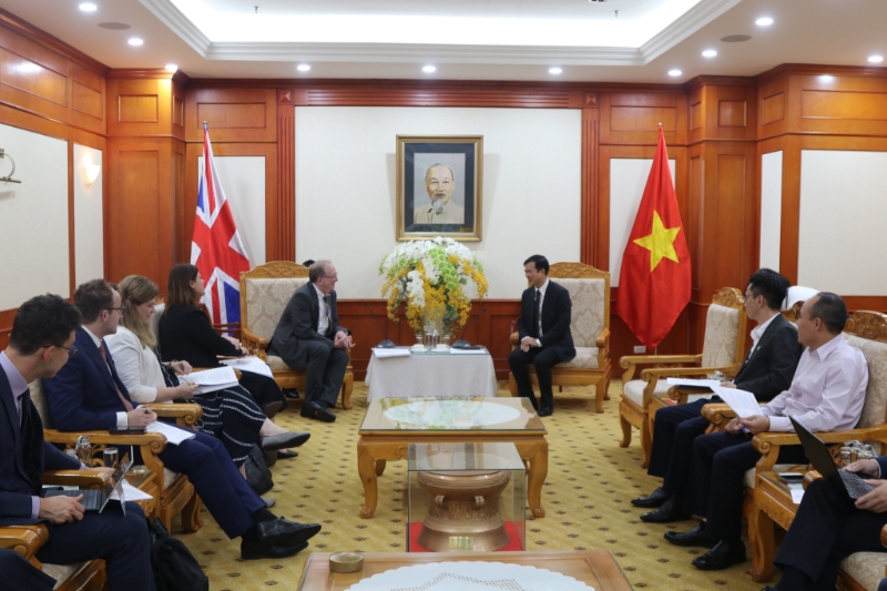 The Lord Mayor of London visits Vietnam