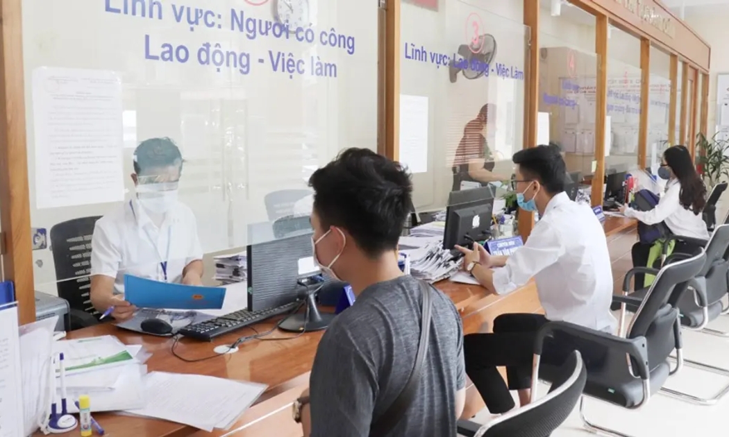 Hà Nội là địa phương đầu tiên hoàn thành Đề án thí điểm và thành lập Trung tâm phục vụ hành chính công theo chỉ đạo của Thủ tướng Chính phủ - Ảnh minh họa.