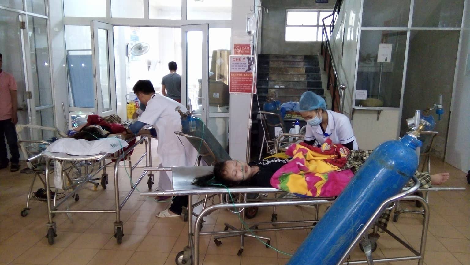 Đảm bảo khám chữa bệnh trong mưa lũ. Ảnh minh họa.
