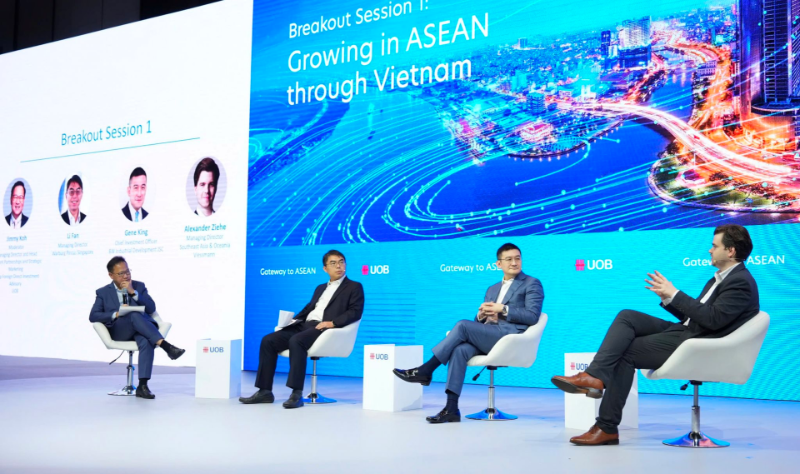 Expansive point of entry