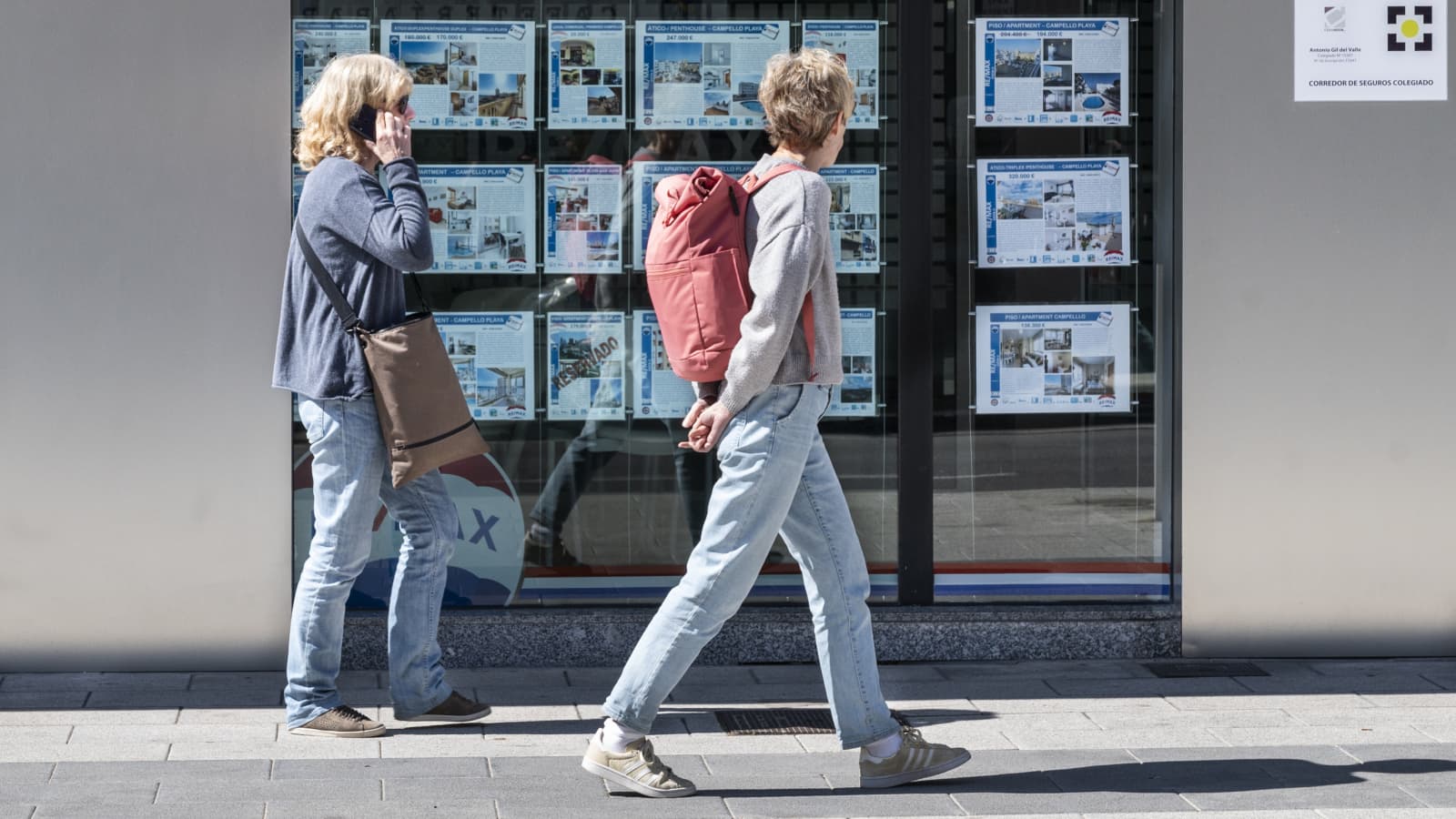 Ủy ban ch&acirc;u &Acirc;u k&ecirc;u gọi chấm dứt 