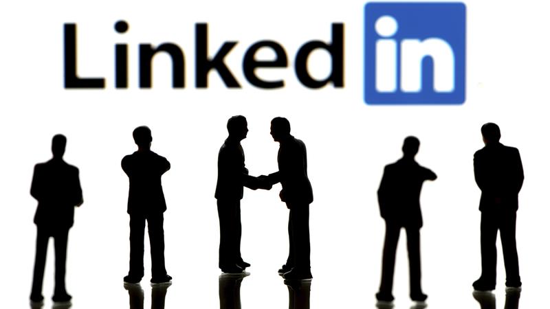 LinkedIn mới đây thông báo đang triển khai các thay đổi đối với các chính sách Thỏa thuận Người dùng và Chính sách Bảo mật để thông báo về việc sử dụng dữ liệu của người dùng cho AI.