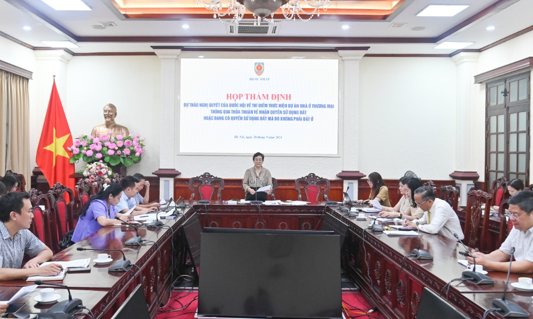 Quang cảnh cuộc họp. Ảnh: Hồng Mây.