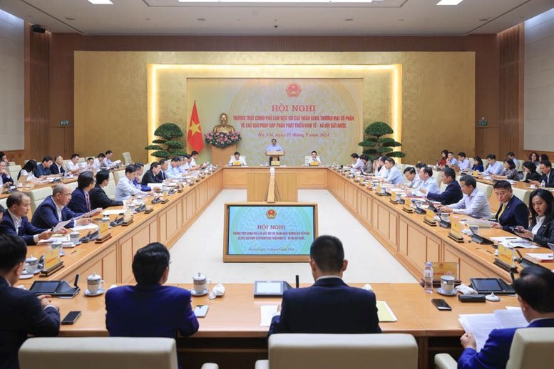 Toàn cảnh Hội nghị Thường trực Chính phủ làm việc với các ngân hàng thương mại cổ phần (NHTMCP) về các giải pháp góp phần phát triển kinh tế - xã hội đất nước - Ảnh: VGP/Nhật Bắc.